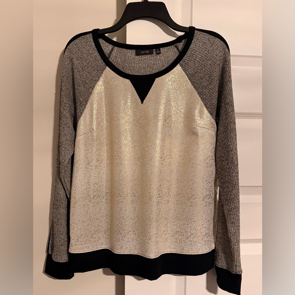 Apt. 9 Women's Black and gold/ silver top women’s size M